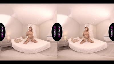 PORNBCN VR Հասուն իսպանացի MILF-ը ձեռնաշարժությամբ է զբաղվում և ծծում է ձեր դիկը POV-ով, երբ ծխում է և ցնցում ոտքերը